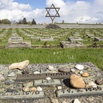 En commémoration des juifs de Terezin. גל עד לזכר הנרצחים